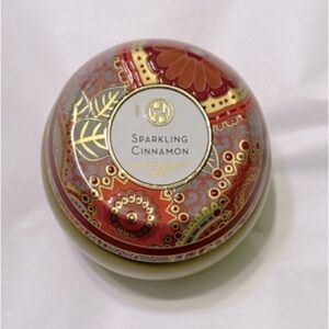 Huntington Home Soy Coconut Wax Candle Sparkling Cinnamon Decorative Tin w/ Lid